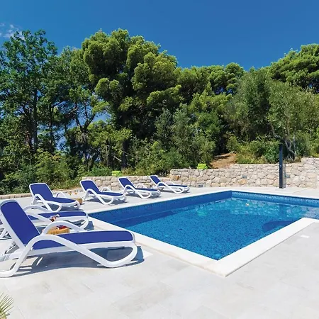 Stunning In Zaton Veliki With 3 Bedrooms, Wifi And Jacuzzi * Zaton (Dubrovnik-Neretva)