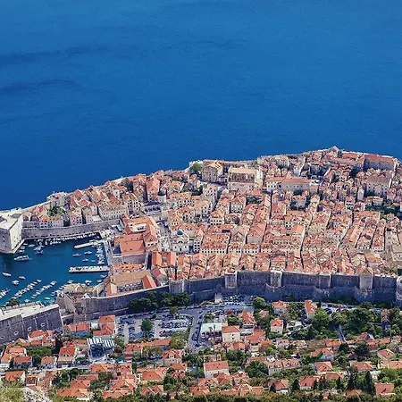 Stunning In Zaton Veliki With 3 Bedrooms, Wifi And Jacuzzi * Zaton (Dubrovnik-Neretva)